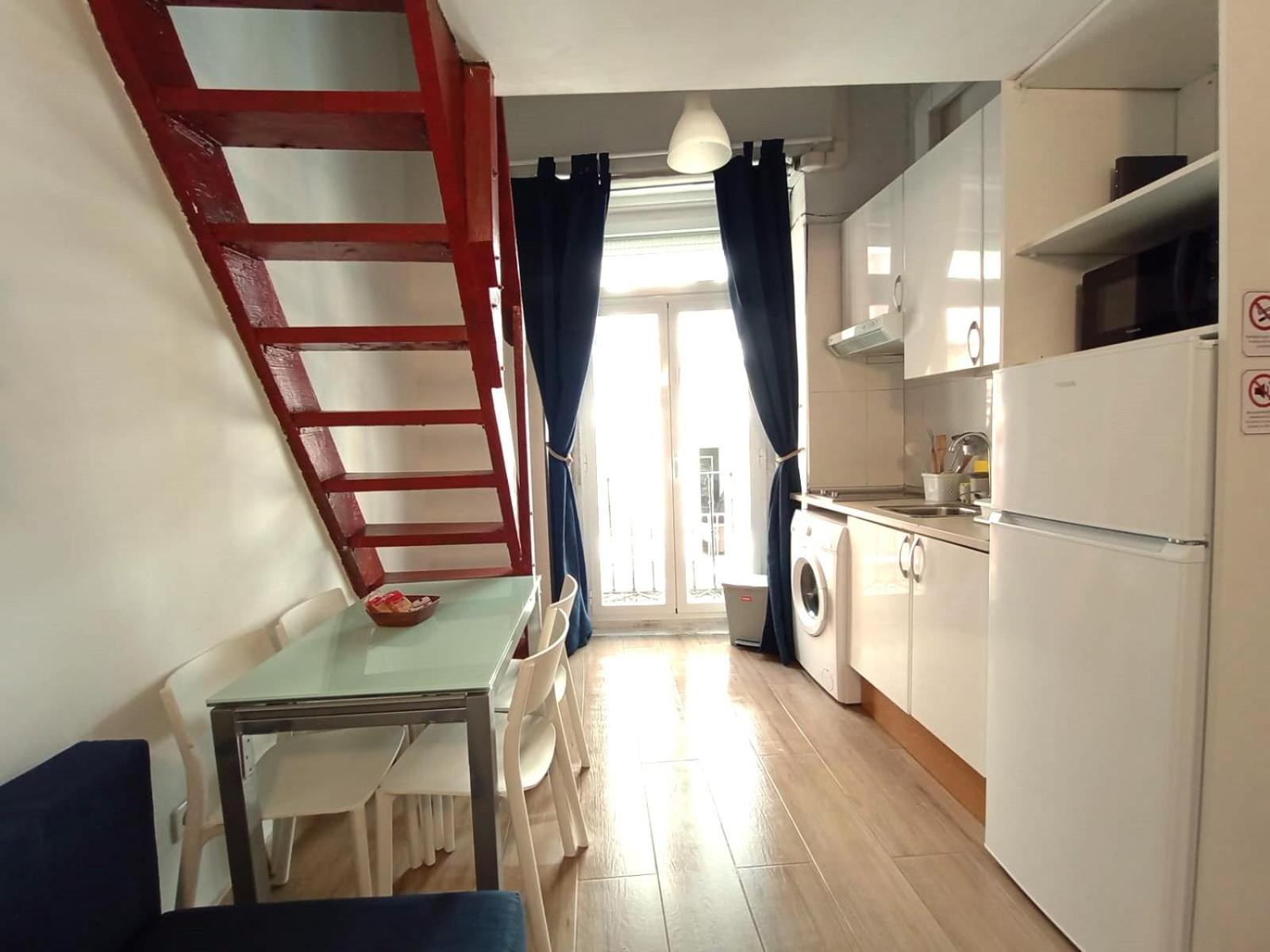 Cómodo y acogedor apartamento en Madrid Centro Exterior foto
